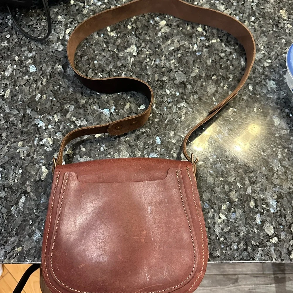 Bergamot+Amor The Craftsbury Common Burgundy Leather Saddle Bag - Picture 13 of 16